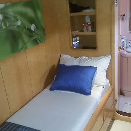 Riti Yacht