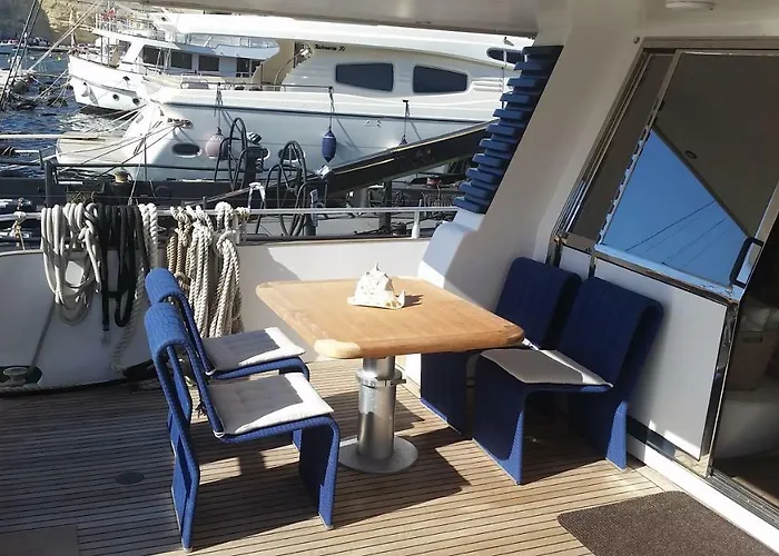 Botel Riti Yacht 2*