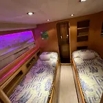 Ботель Riti Yacht 2*