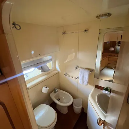 Riti Yacht Hotel en barco