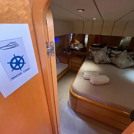 Riti Yacht
