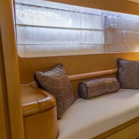 بوتيل Riti Yacht