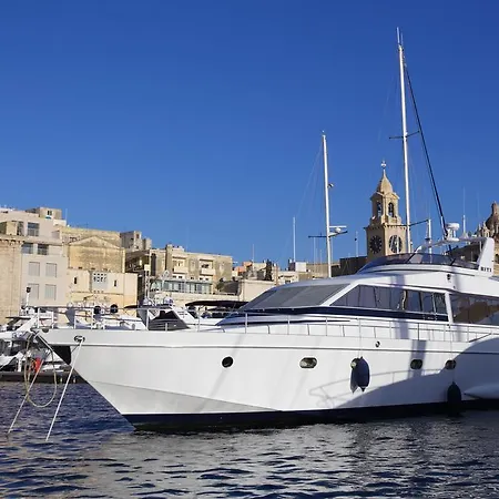 Riti Yacht Hotel en barco