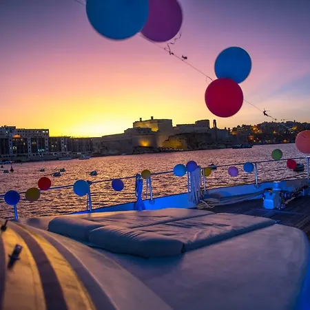 Riti Yacht Hotel en barco