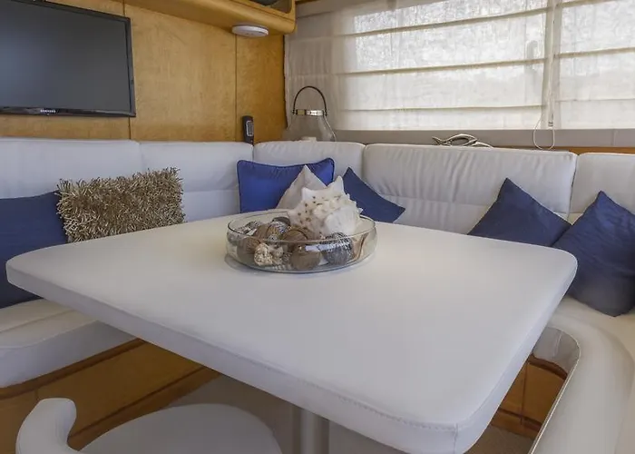 Riti Yacht Πλωτό κατάλυμα