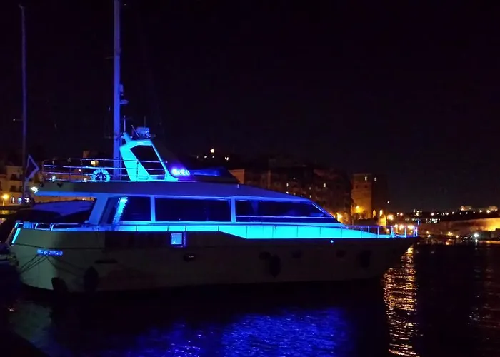Riti Yacht