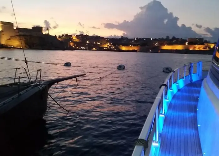 Riti Yacht Πλωτό κατάλυμα Kalkara